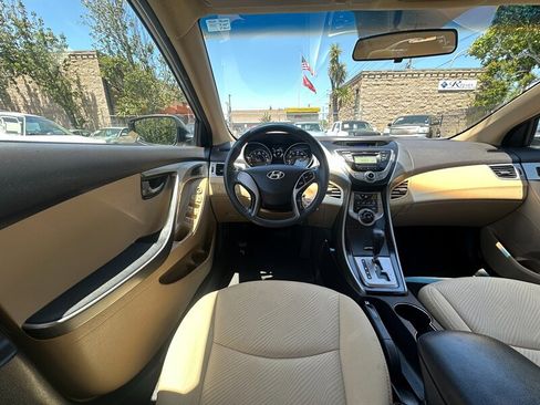 Used 2013 Hyundai Elantra GLS FWD image 15