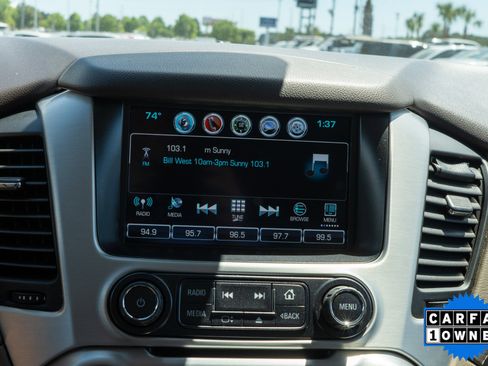 Used 2017 GMC Yukon SLT w/ Premium Edition image 14