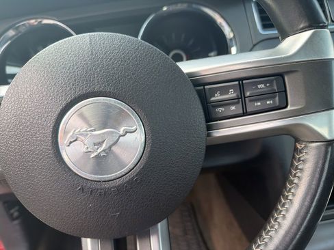 Used 2013 Ford Mustang GT image 20