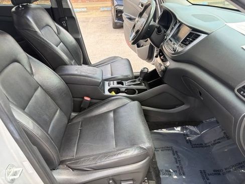 Used 2016 Hyundai Tucson Limited w/ Option Group 03 FWD image 38