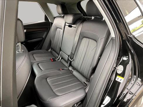 Used 2023 Audi Q5 2.0T Premium Plus w/ Premium Plus Package AWD/4WD image 20