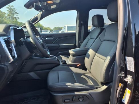 New 2025 GMC Canyon Elevation w/ Convenience Package image 18