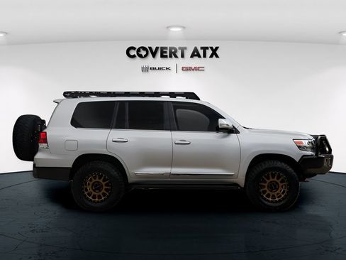 Used 2021 Toyota Land Cruiser AWD/4WD image 8