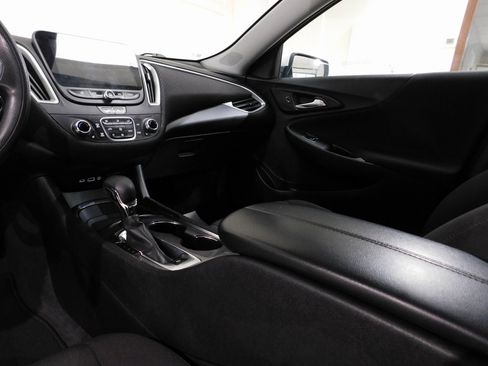 Used 2022 Chevrolet Malibu LT image 69