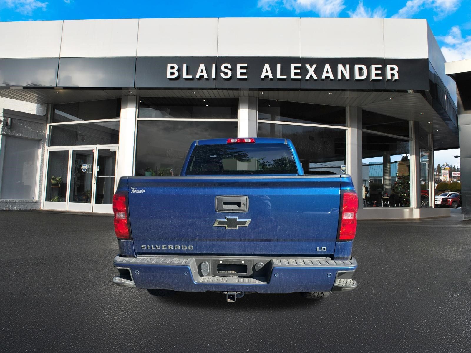 Used 2019 Chevrolet Silverado 1500 LT w/ All Star Edition AWD/4WD image 4