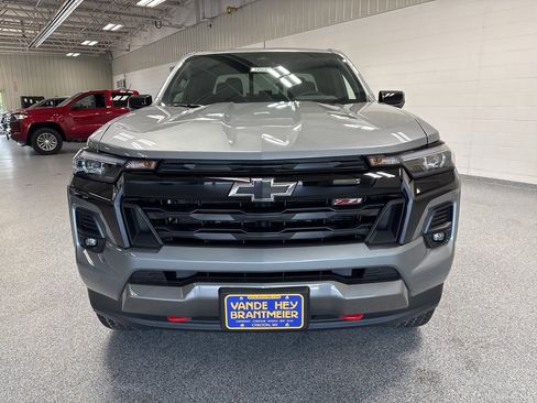 New 2025 Chevrolet Colorado Z71 w/ Z71 Convenience Package 2 image 2