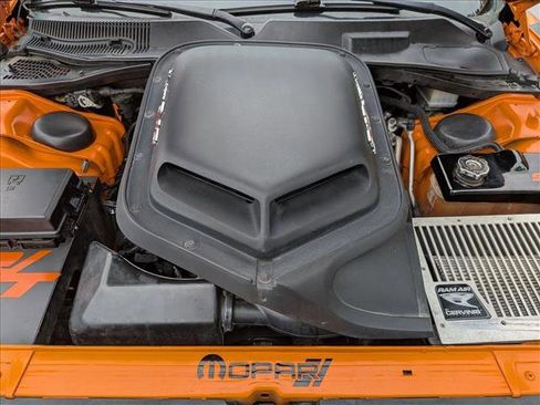 Used 2012 Dodge Challenger R/T image 22