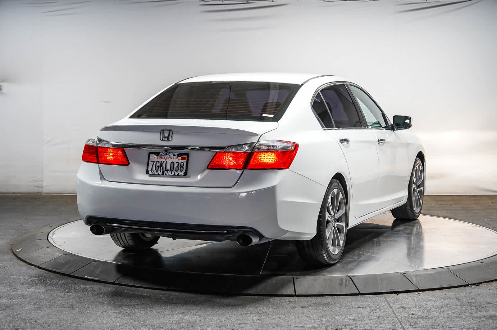 Used 2014 Honda Accord Sport image 4