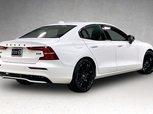 Used 2023 Volvo S60 B5 Plus w/ Climate Package AWD/4WD image 7