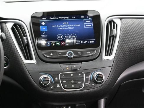 Used 2024 Chevrolet Malibu LT image 12