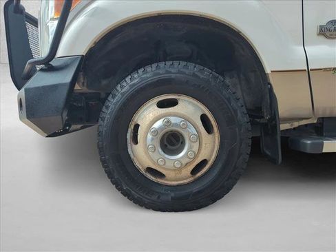 Used 2012 Ford F350 King Ranch w/ King Ranch w/Chrome Pkg image 22