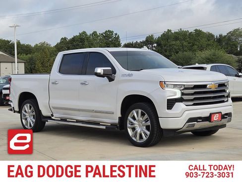 Used 2023 Chevrolet Silverado 1500 High Country w/ High Country Premium Package AWD/4WD image 1