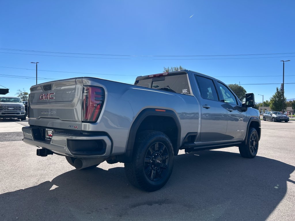 Used 2026 GMC Sierra 3500 AT4 w/ AT4 Premium Plus Package AWD/4WD image 3