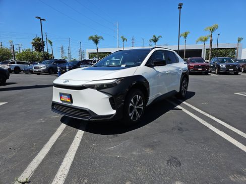 Used 2024 Toyota bZ4X XLE w/ Weather Package AWD/4WD image 3