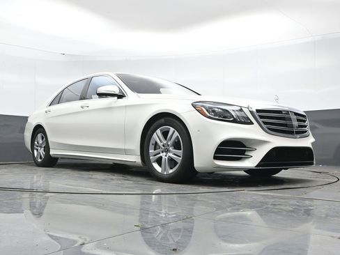 Used 2019 Mercedes-Benz S 560 4MATIC Sedan image 44