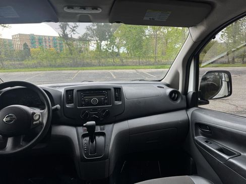 Used 2013 Nissan NV200 S w/ Cruise Control Pkg FWD image 29