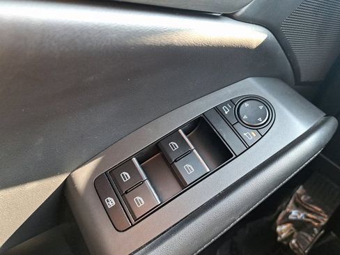 Used 2022 MAZDA MAZDA3 s FWD image 23