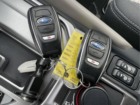 Used 2020 Subaru Forester Premium AWD/4WD image 33