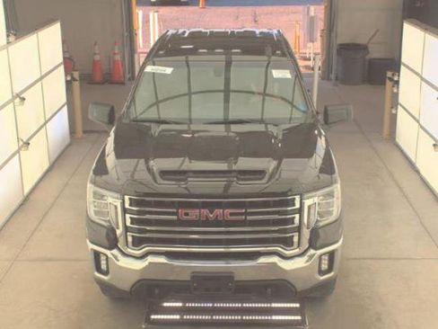 Used 2021 GMC Sierra 2500 SLE w/ SLE Value Package; image 12