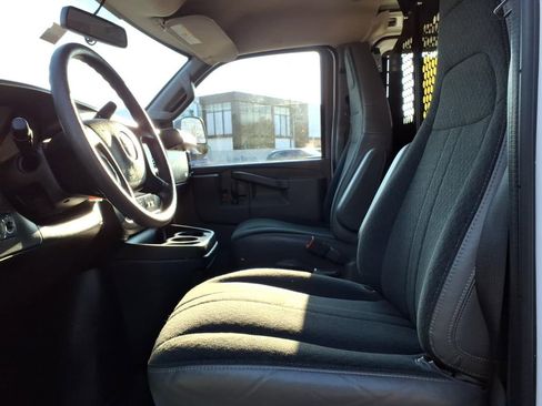 Certified 2024 GMC Savana 2500 w/ Driver Convenience Package image 16