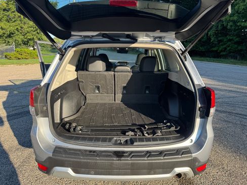 Used 2020 Subaru Forester Touring AWD/4WD image 14
