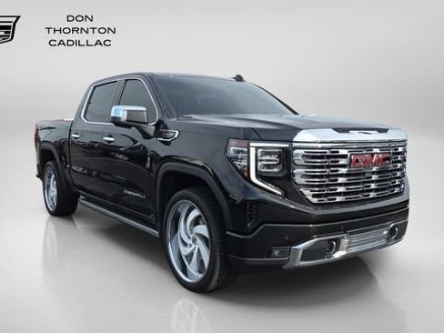 Used 2025 GMC Sierra 1500 Denali AWD/4WD image 7