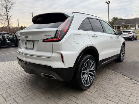 Used 2024 Cadillac XT4 Sport image 10