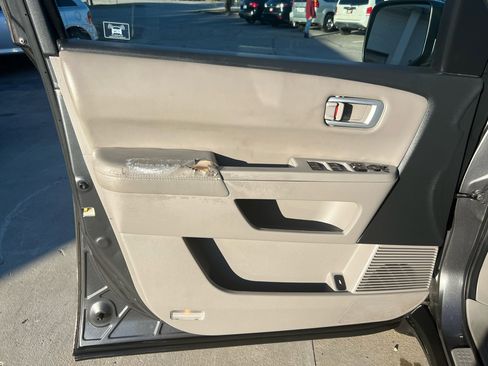 Used 2011 Honda Pilot EX-L image 10