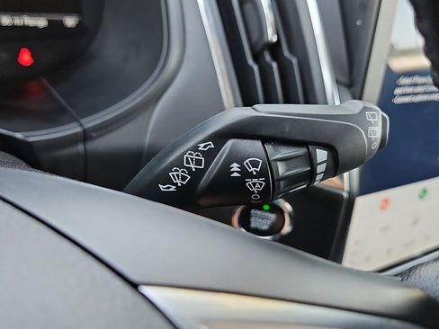 Used 2024 Ford Edge Titanium image 24