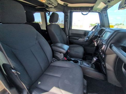 Used 2016 Jeep Wrangler Unlimited Sport AWD/4WD image 18