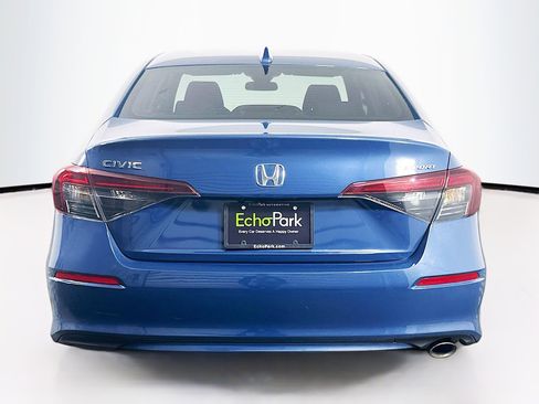 Used 2025 Honda Civic Sport image 7