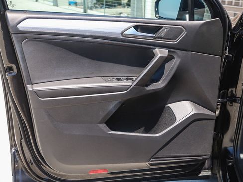 Used 2022 Volkswagen Tiguan S image 23