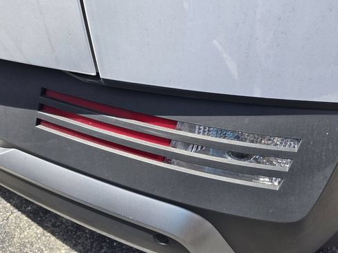 Certified 2025 Hyundai Ioniq 5 SE RWD image 9