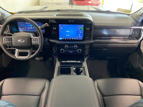 New 2026 Ford F250 Lariat w/ Black Appearance Package AWD/4WD image 10
