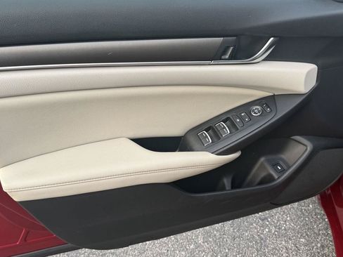 Used 2022 Honda Accord LX image 28