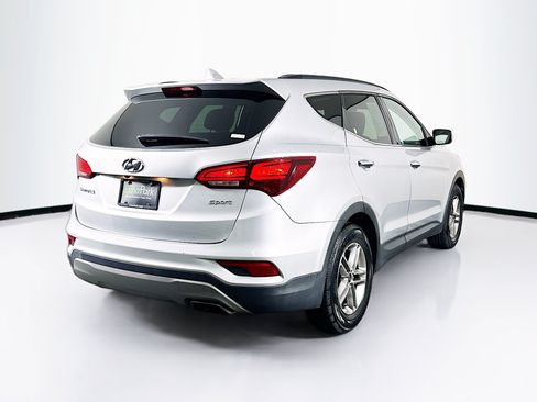 Used 2017 Hyundai Santa Fe Sport FWD image 9