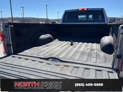 Used 2024 RAM 3500 Tradesman w/ Chrome Appearance Group image 19