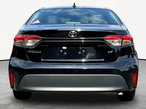 Used 2024 Toyota Corolla LE FWD image 5