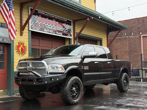 Used 2016 RAM 2500 Laramie AWD/4WD image 4