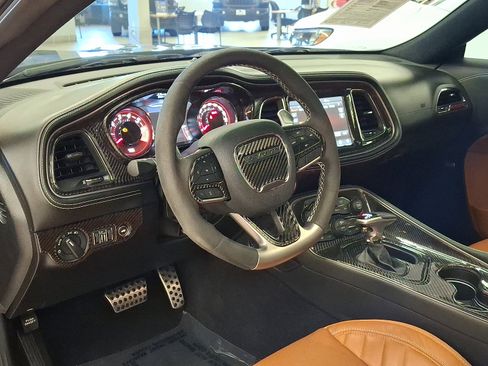 Used 2023 Dodge Challenger SRT Hellcat w/ Driver Convenience Group image 11