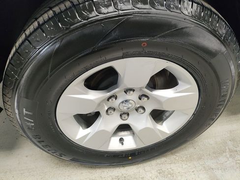 Used 2022 RAM 1500 Big Horn w/ Trailer Tow Group image 3