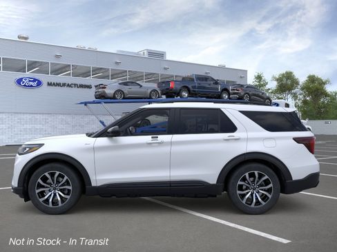 New 2026 Ford Explorer ST-Line AWD/4WD image 3
