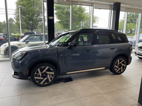 Used 2025 MINI Cooper Countryman S image 6