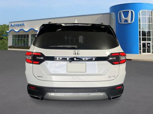 New 2026 Honda Pilot Elite image 4