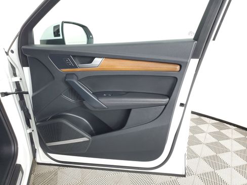 Certified 2023 Audi Q5 2.0T Premium Plus image 24