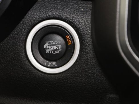 Used 2021 RAM 2500 Big Horn image 25