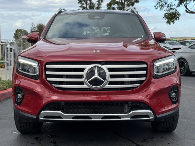 Used 2026 Mercedes-Benz GLB 250 image 3