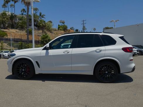 Used 2022 BMW X5 xDrive40i w/ M Sport Package AWD/4WD image 24