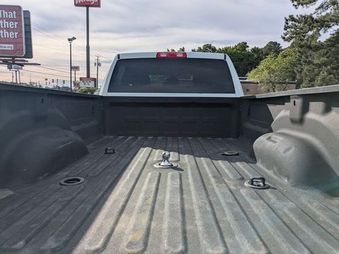 Used 2024 RAM 3500 Big Horn AWD/4WD image 27
