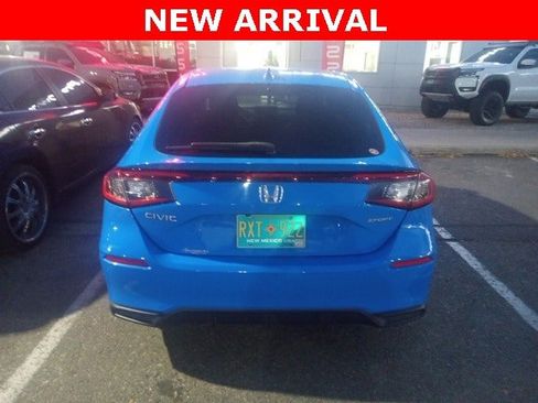 Used 2022 Honda Civic Sport image 4